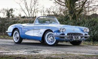 3 1960-Chevrolet-Corvette_0