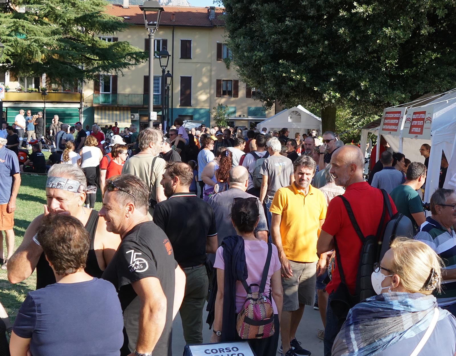 Mandello Del Lario Ospita Il Motoraduno Citt Della Moto Guzzi