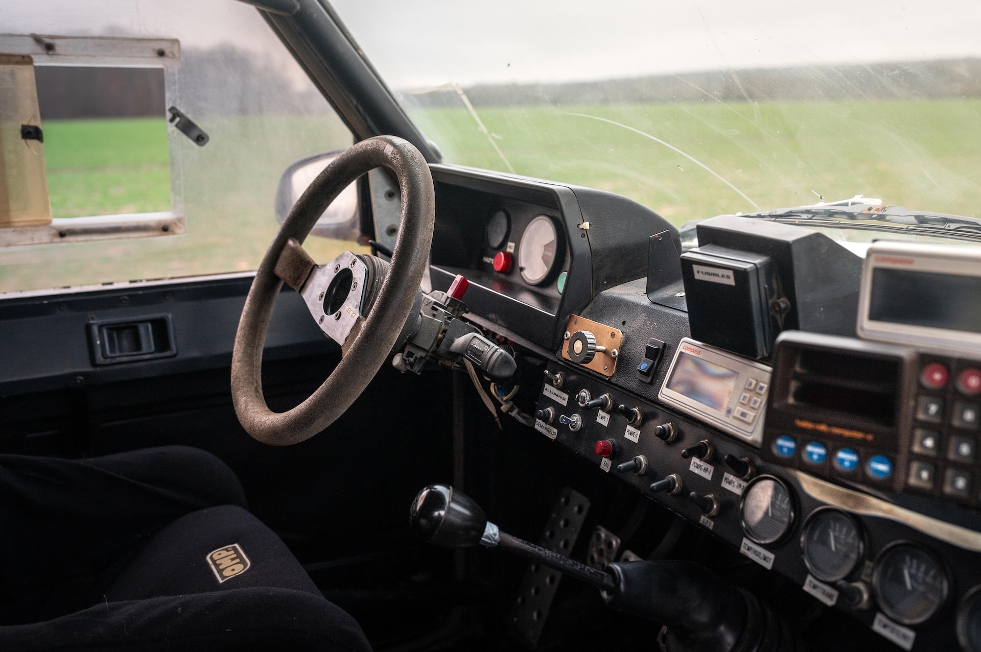 All’asta la Range Rover della Parigi-Dakar 1992 - Immagine #13