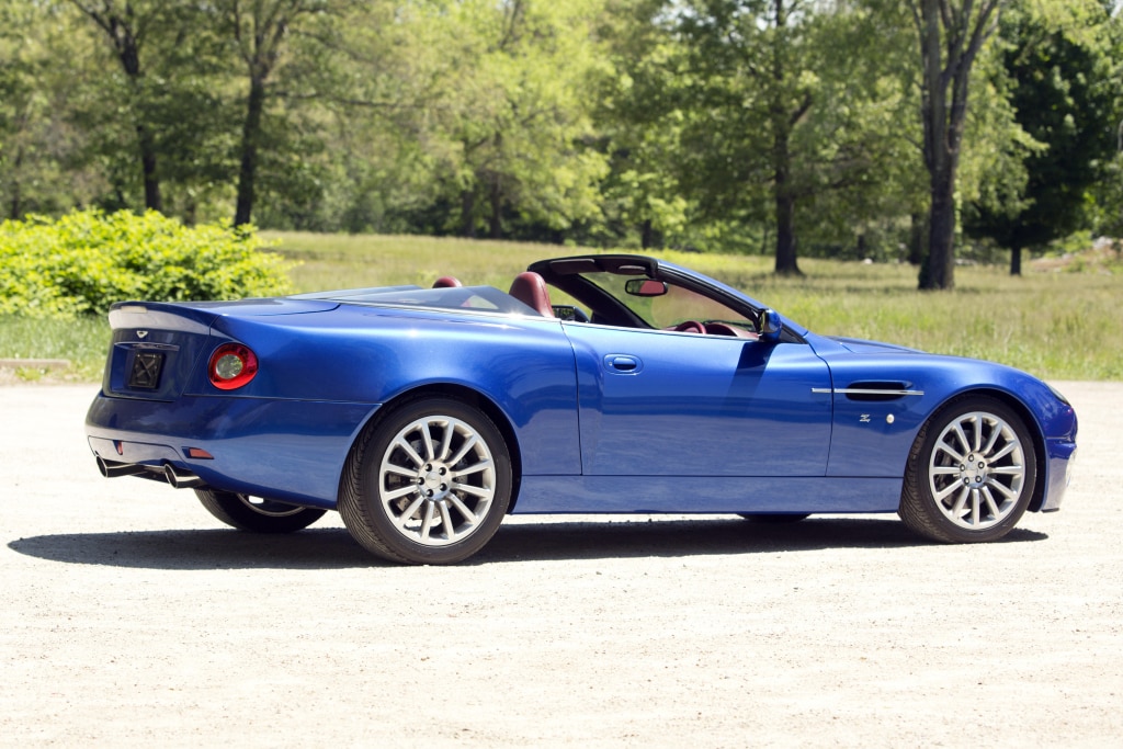 Aston Martin V12 Vanquish  Roadster Zagato (2004)