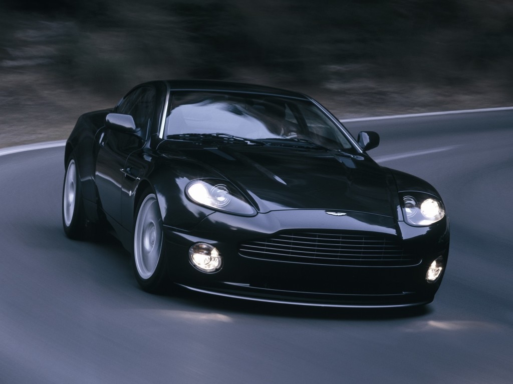 Aston Martin V12 Vanquish  S (2004)
