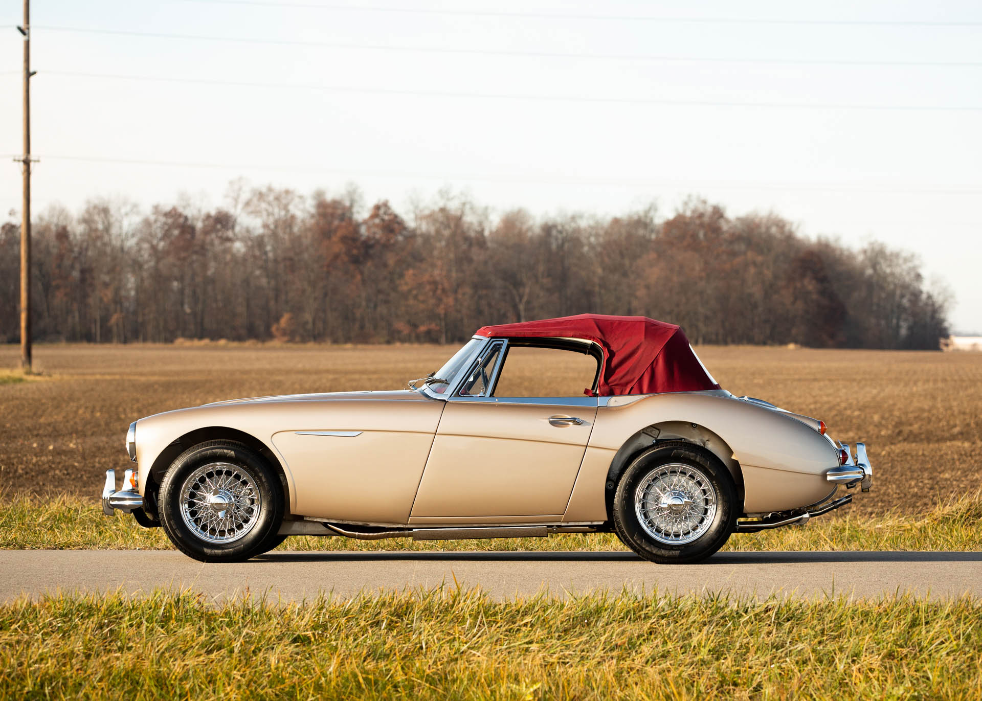  1964 Austin-Healey 3000 Phase 2 Series III [BJ8] in Tears for  Fears: Everybody Wants to Rule the World, 1985