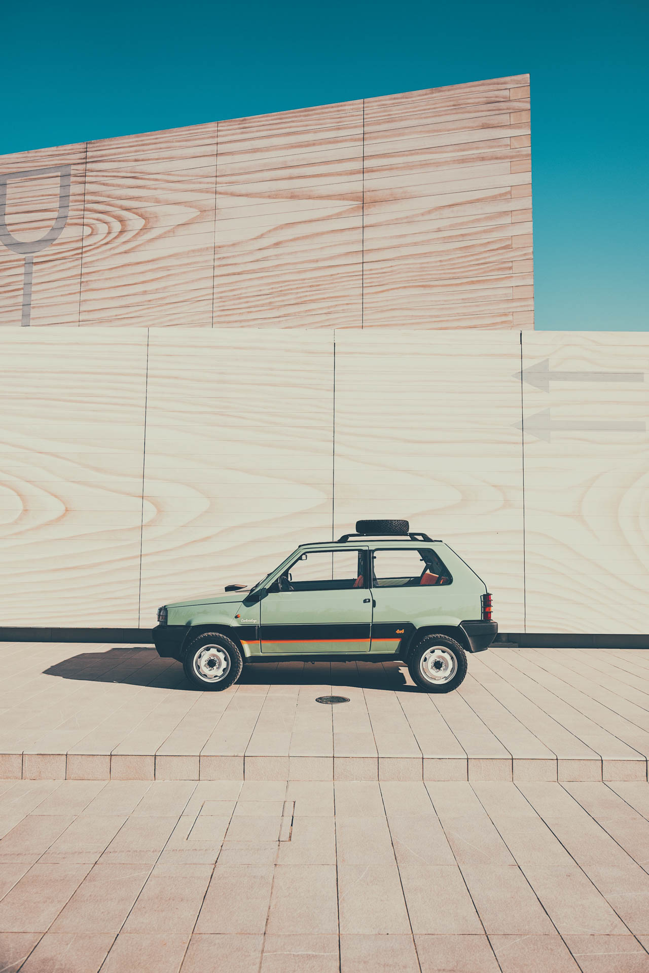 Shooting Pandina Jones Car&Vintage by Garage Italia Custom,