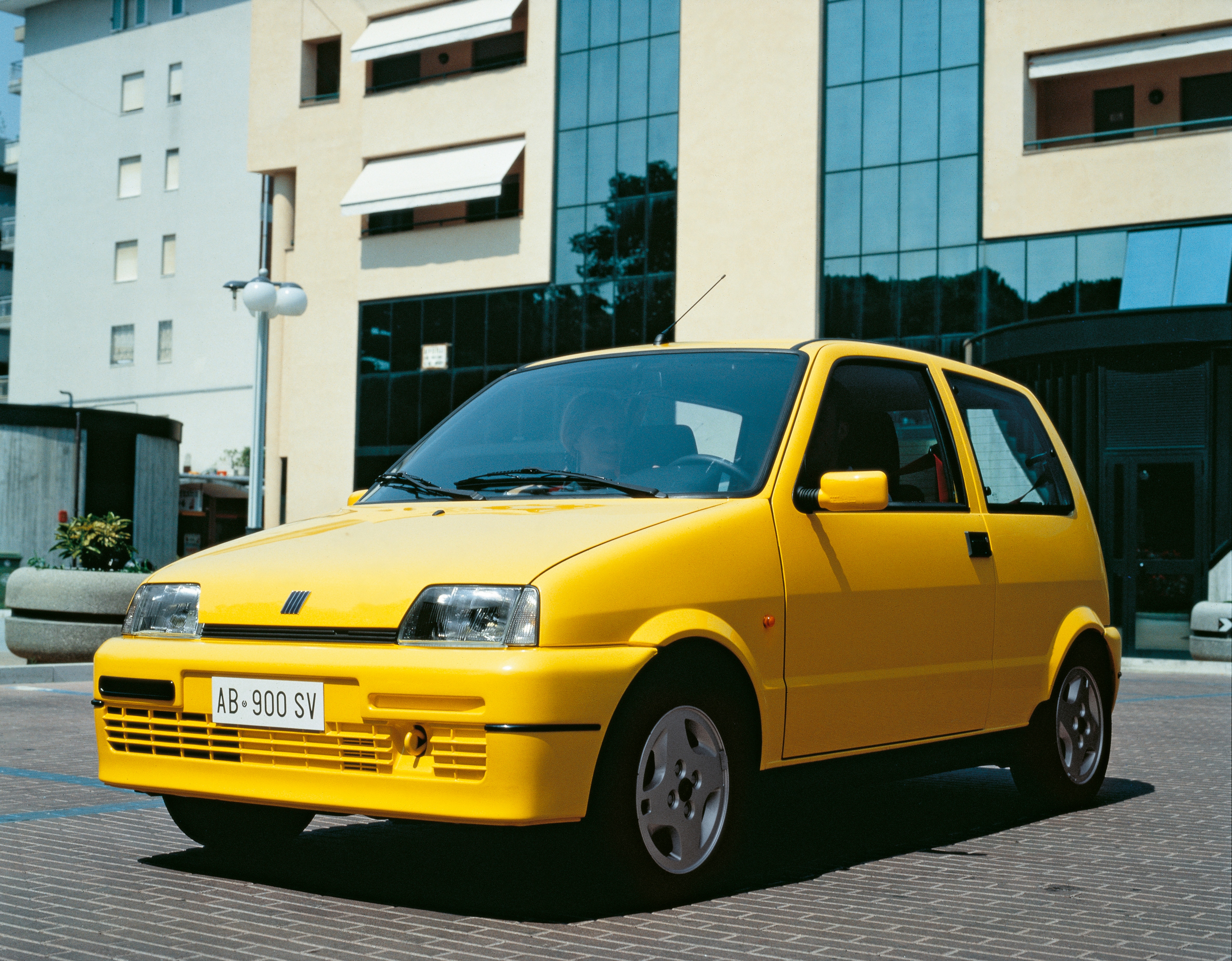 Fiat_Cinquecento_Sporting_1