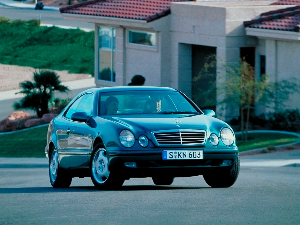 Mercedes-Benz CLK 320: lo stile degli anni 90 - Immagine #5