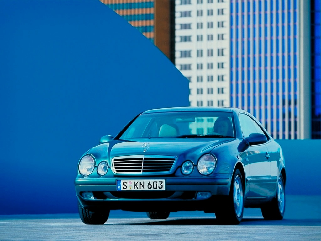 Mercedes-Benz CLK 320: lo stile degli anni 90 - Immagine #12