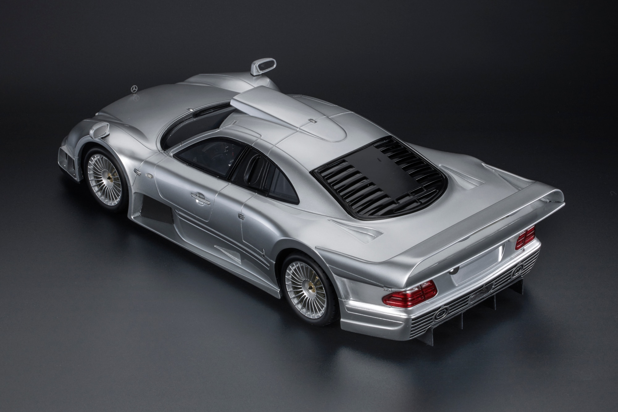 Modellino Mercedes CLK GTR (1998)_2693