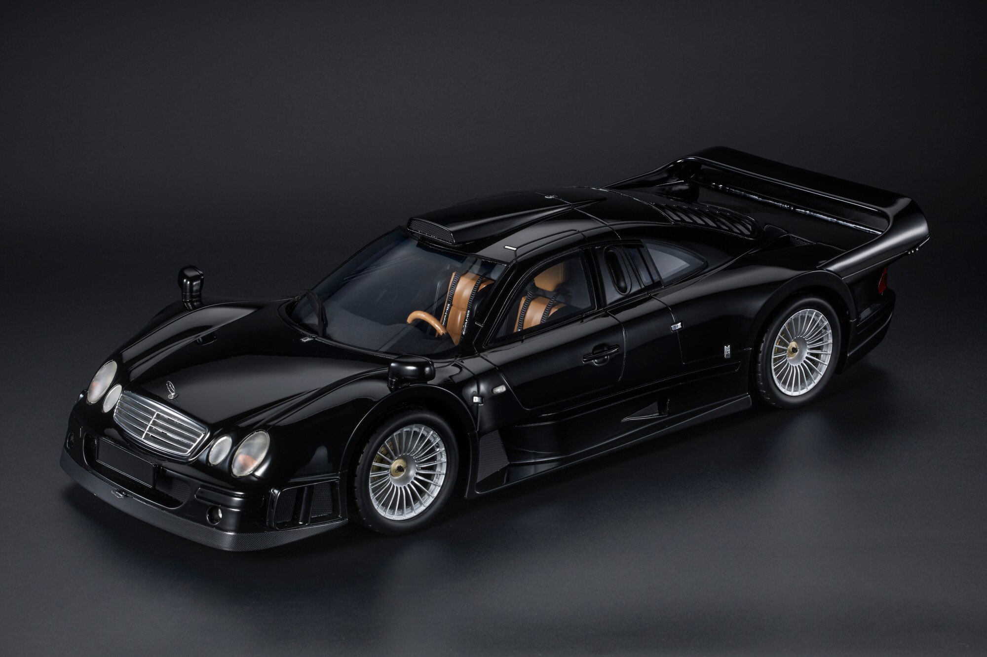Modellino Mercedes CLK GTR (1998)_2699