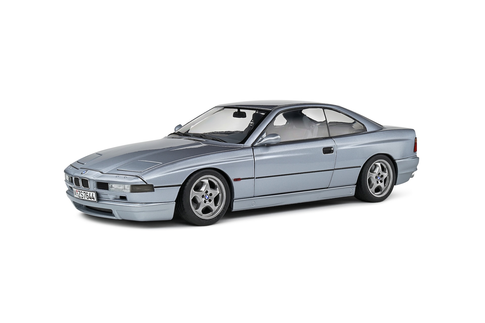 BMW 850 CSi, capolavoro in miniatura - Immagine #3