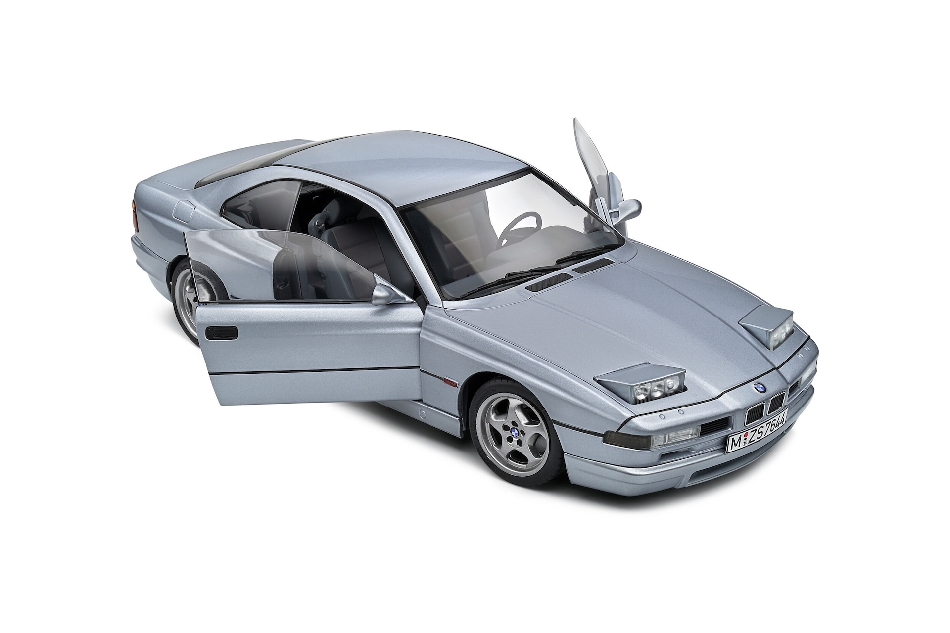 BMW 850 CSi, capolavoro in miniatura - Immagine #7