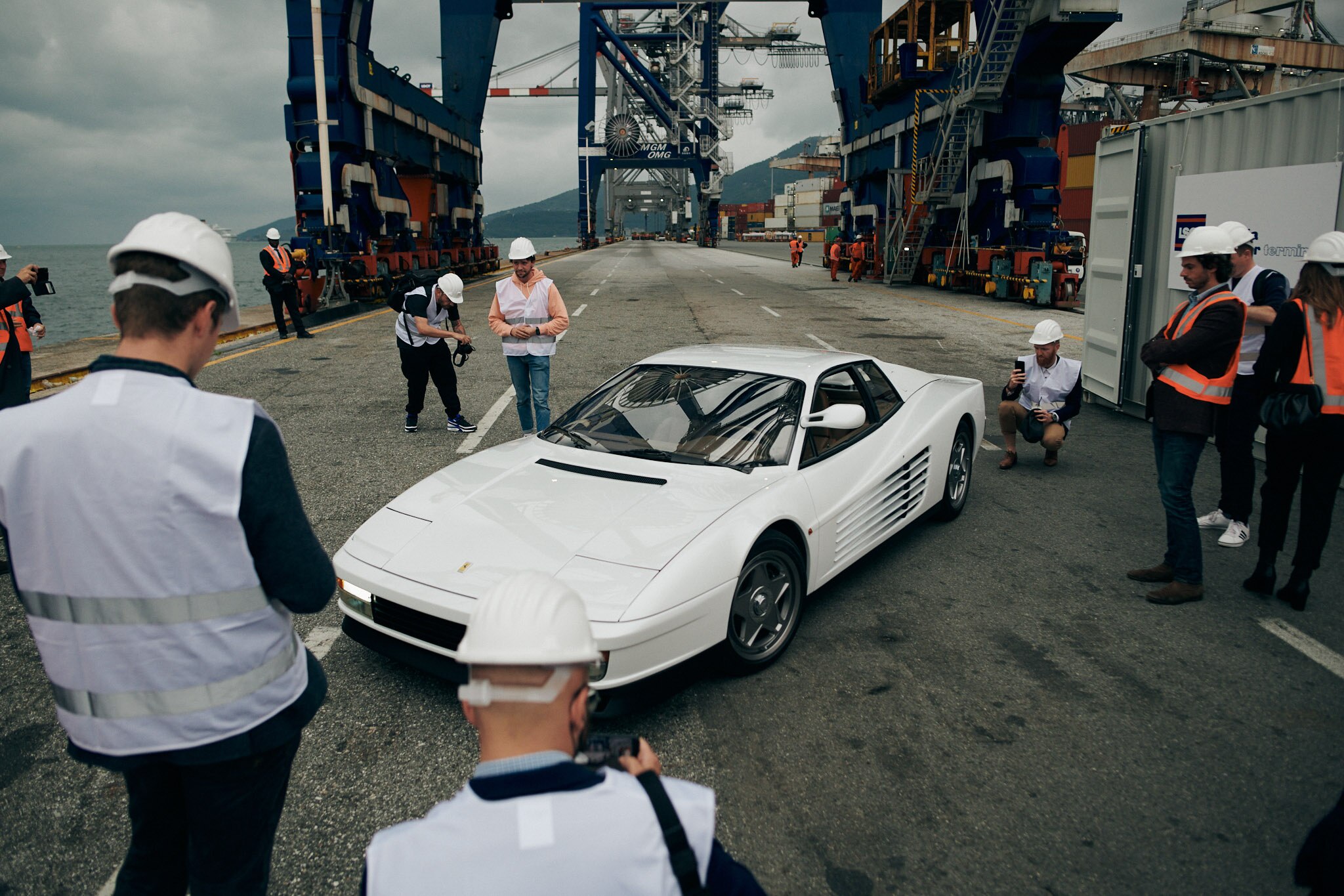 Ferrari Testarossa by Officine Fioravanti 121