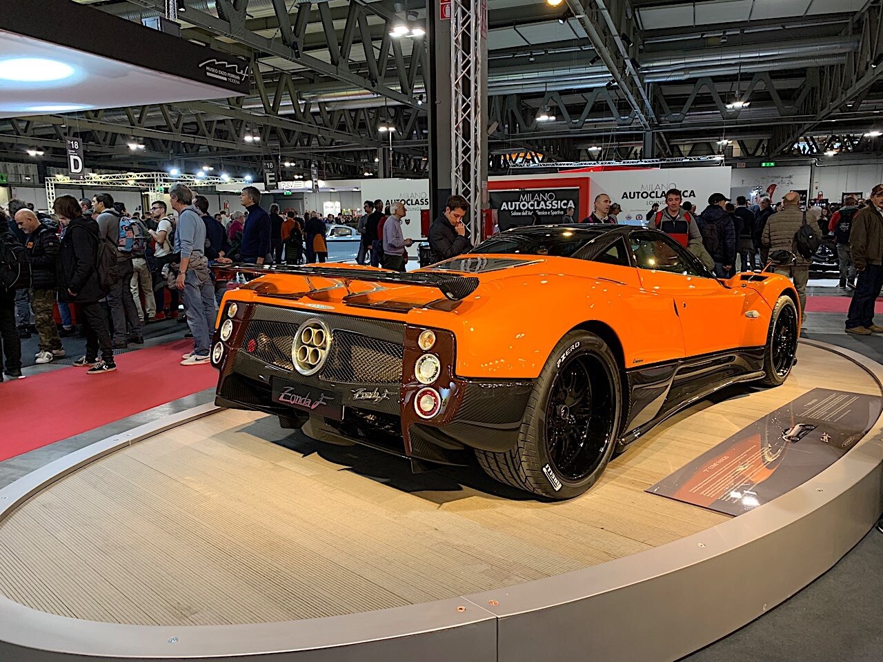 A Milano AutoClassica la Pagani festeggia i 20 anni della Zonda - Immagine #11