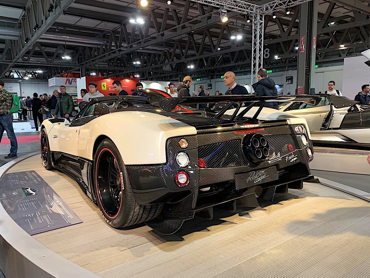 A Milano AutoClassica la Pagani festeggia i 20 anni della Zonda - Immagine #14
