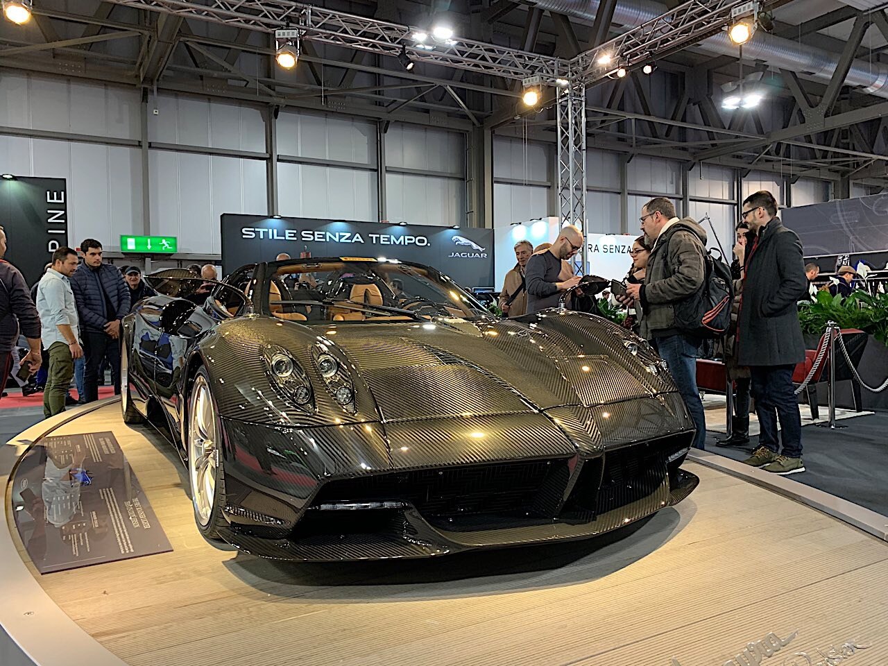 A Milano AutoClassica la Pagani festeggia i 20 anni della Zonda - Immagine #4
