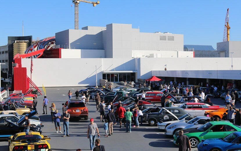 Cars&Coffe Petersen Museum