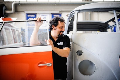 Enrico Brignano racconta la sua passione in un video esclusivo