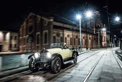 Nash Six Roadster, una clip in giro per Milano