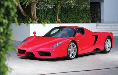 Aste: in vendita una Ferrari Enzo molto alla moda