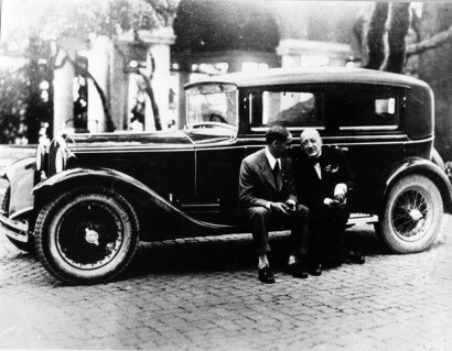 L'automobile, a tutta birra tra futurismo e fumetto