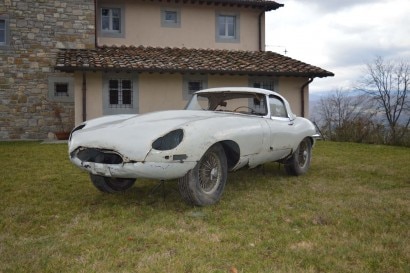 Jaguar E Type, nei peggiori garage di Caracas