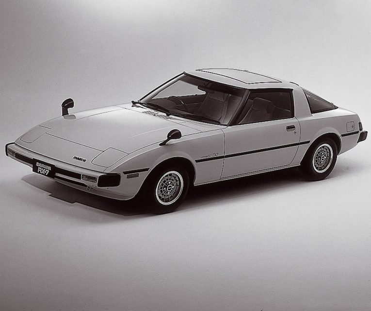 Mazda RX-7, la sportiva col rotativo spegne 40 candeline