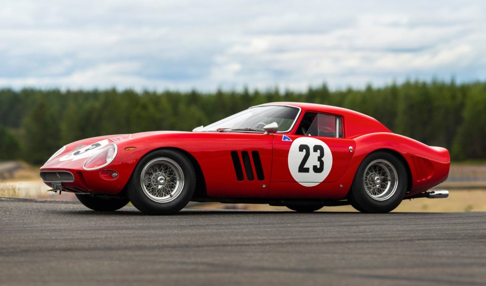 Ferrari GTO, profumo di record all'asta RM Sotheby's di Monterey