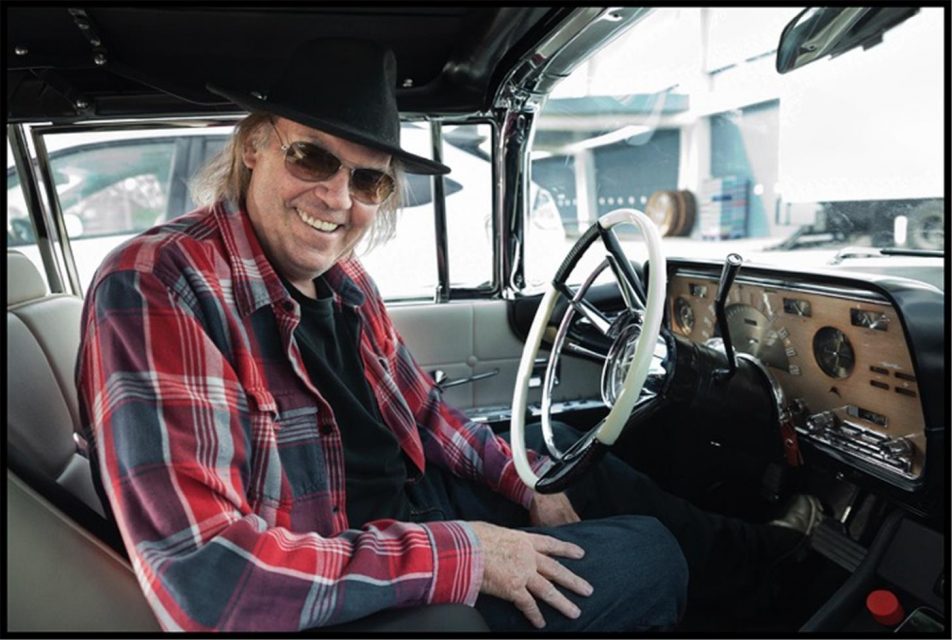 Neil Young, rock'n roll e motori (ecologici)