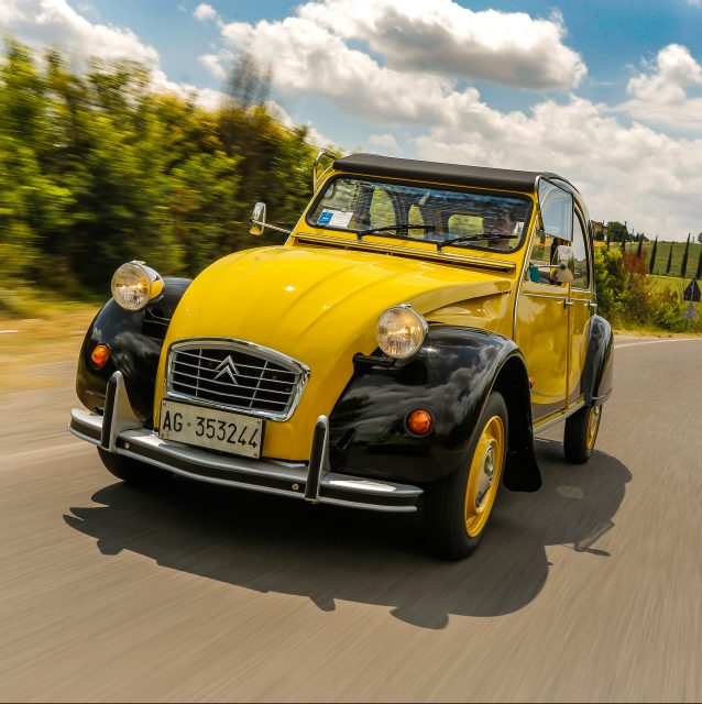 Citroёn 2 CV: trent'anni fa veniva prodotto l'ultimo esemplare