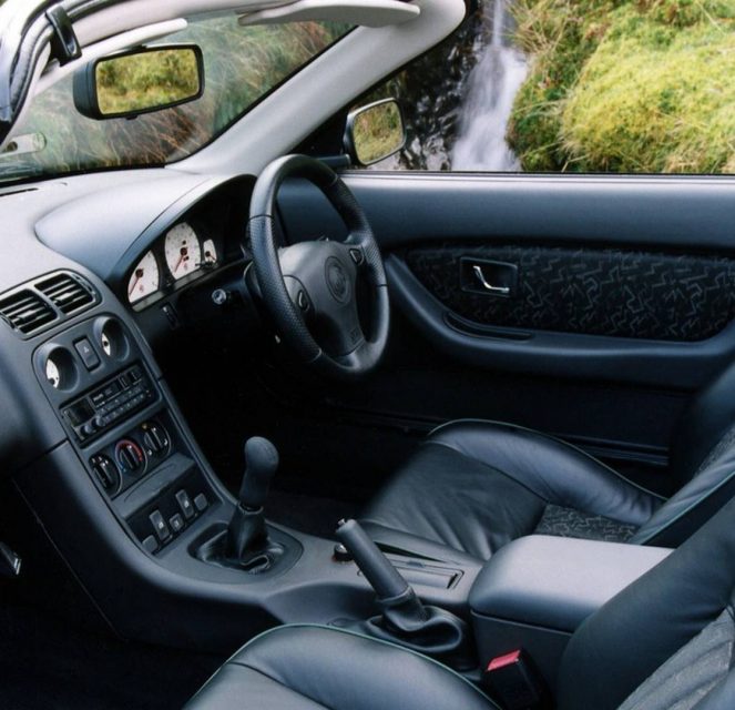 MG F, inglesina in cerca di riscatto