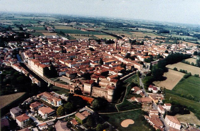 Ruote nella Storia, settima tappa a Soncino (CR)