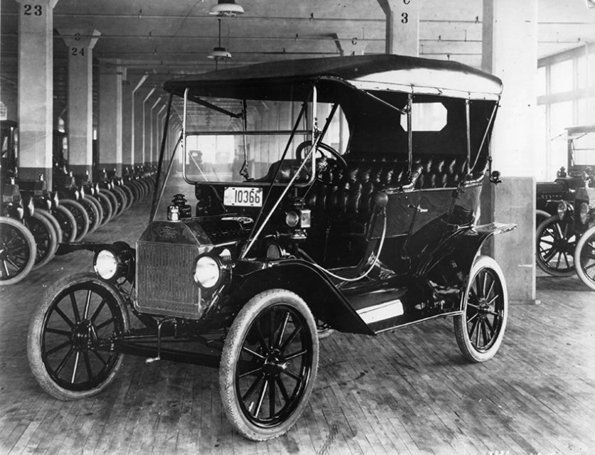 Ford T, l'automobile che fece scuola, compie 110 anni
