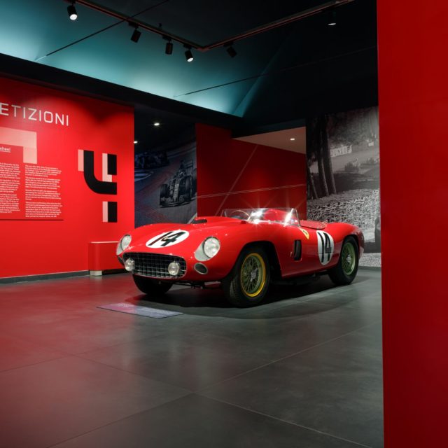 Il Museo Ferrari si rifà il trucco per omaggiare il Drake