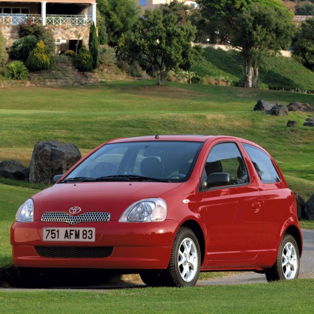 Toyota Yaris, i vent'anni del 