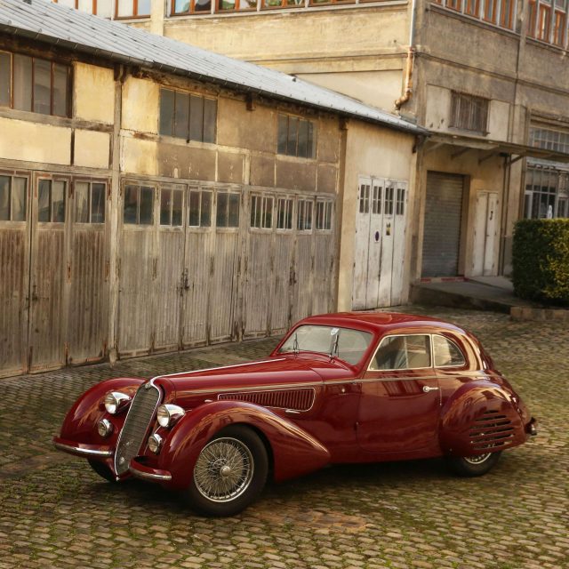 Artcurial, più di 16 milioni per l'Alfa Romeo 8C 2900