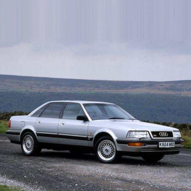 Audi V8, potenza e confort all'insegna della sobrietà