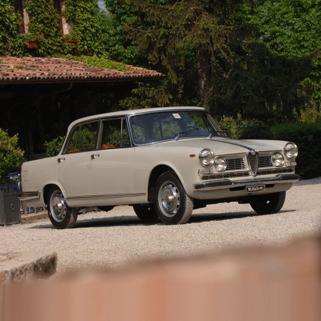 Alfa Romeo 2600, un Biscione nobile e incompreso