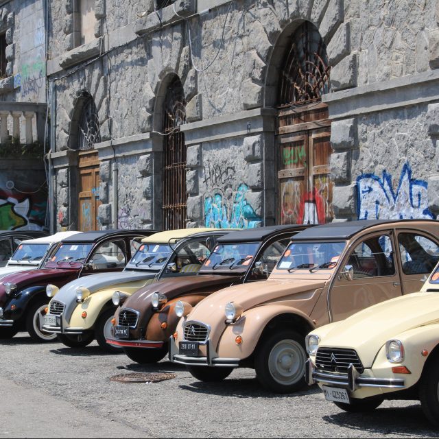 Parco Valentino, a Torino 100 Citroën per 100 anni