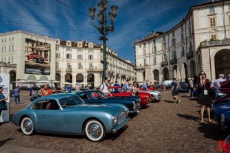 Torino contro le auto storiche