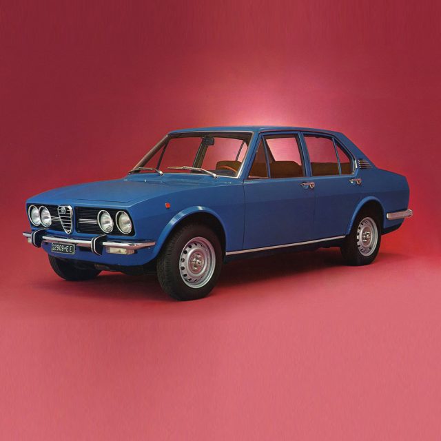 Alfa Romeo, l'Alfetta si spoglia al museo