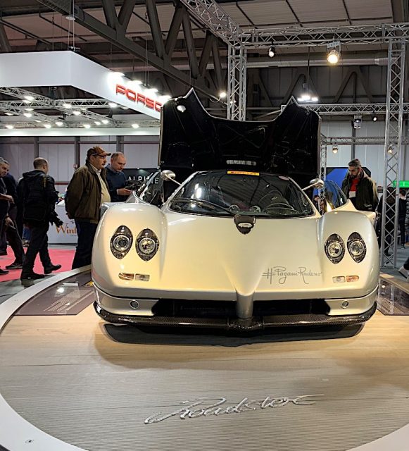A Milano AutoClassica la Pagani festeggia i 20 anni della Zonda
