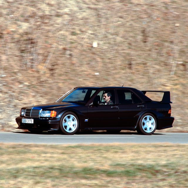 Mercedes-Benz 190E 2.5-16 Evo II: una belva docile