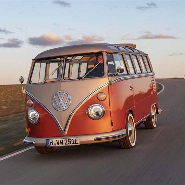 Volkswagen e-Bulli, il nipotino dei fiori