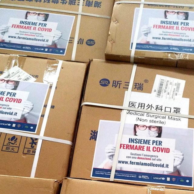 Insieme per fermare il Covid: acquistate le prime 500 mila mascherine