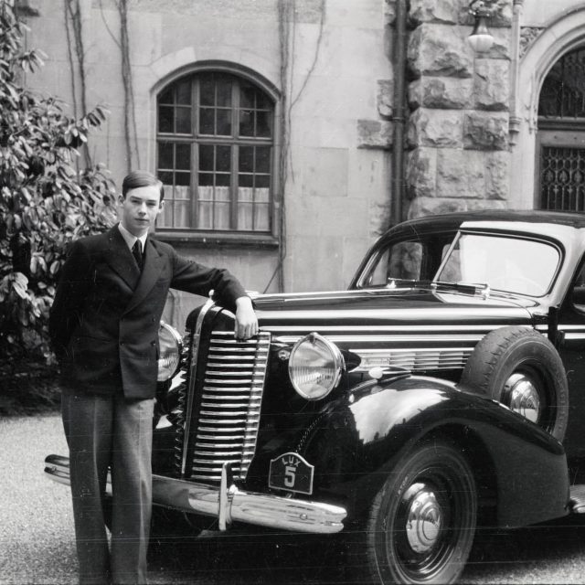 Attraverso l’Europa in guerra sulla Buick del Granduca