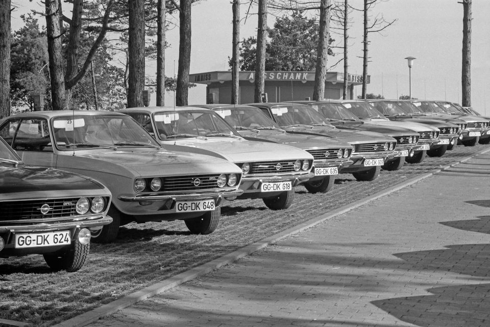 Opel Manta, un raduno sul Baltico per i 50 anni della pony car tedesca