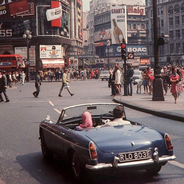 MG B, un'inglese dal fascino inossidabile