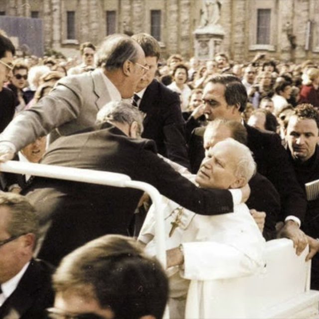 L’attentato a Wojtyla e quella “piccola vettura bianca”