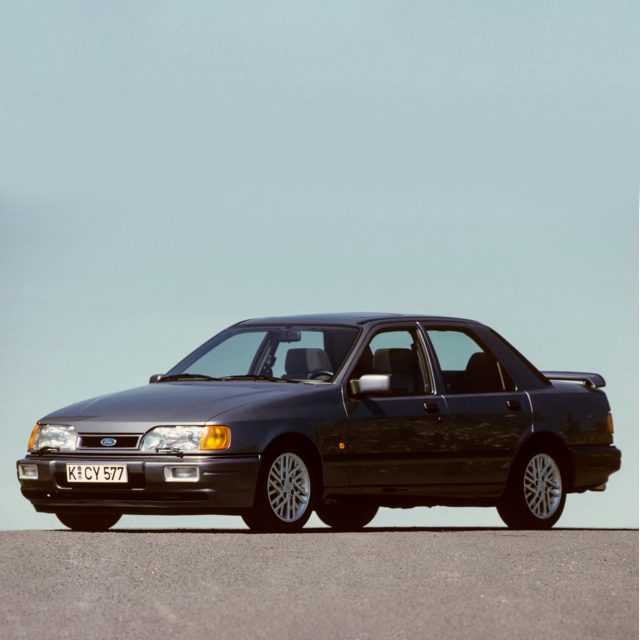 Ford Sierra RS Cosworth: Pugno di ferro in un guanto di velluto (Parte II)