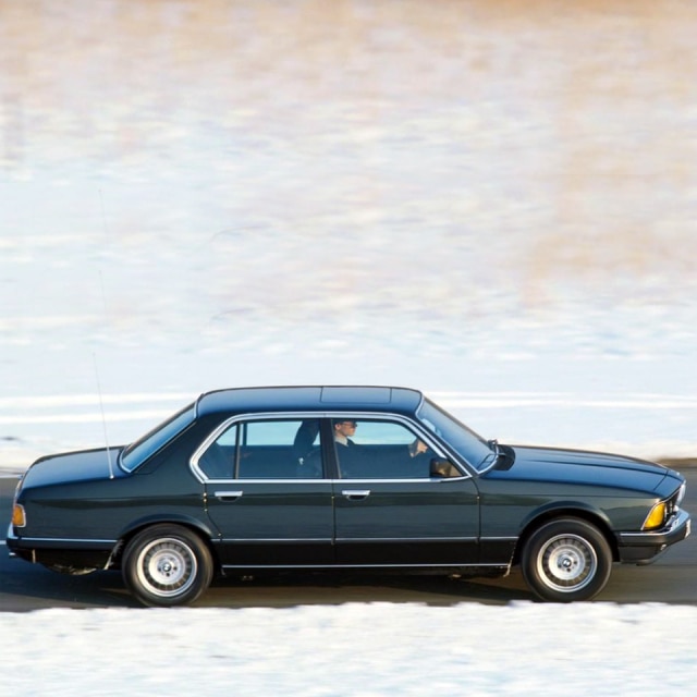 BMW 745i: il turbo viaggia in prima classe