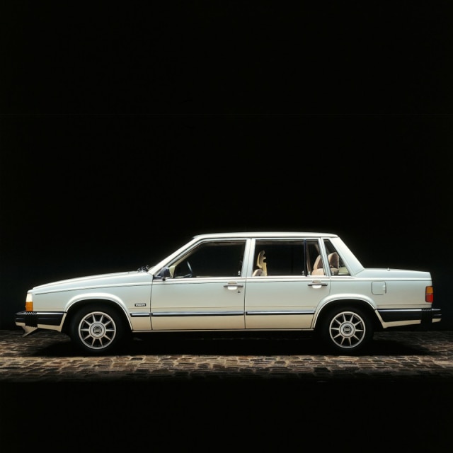 Volvo 760, tutta squadra e righello